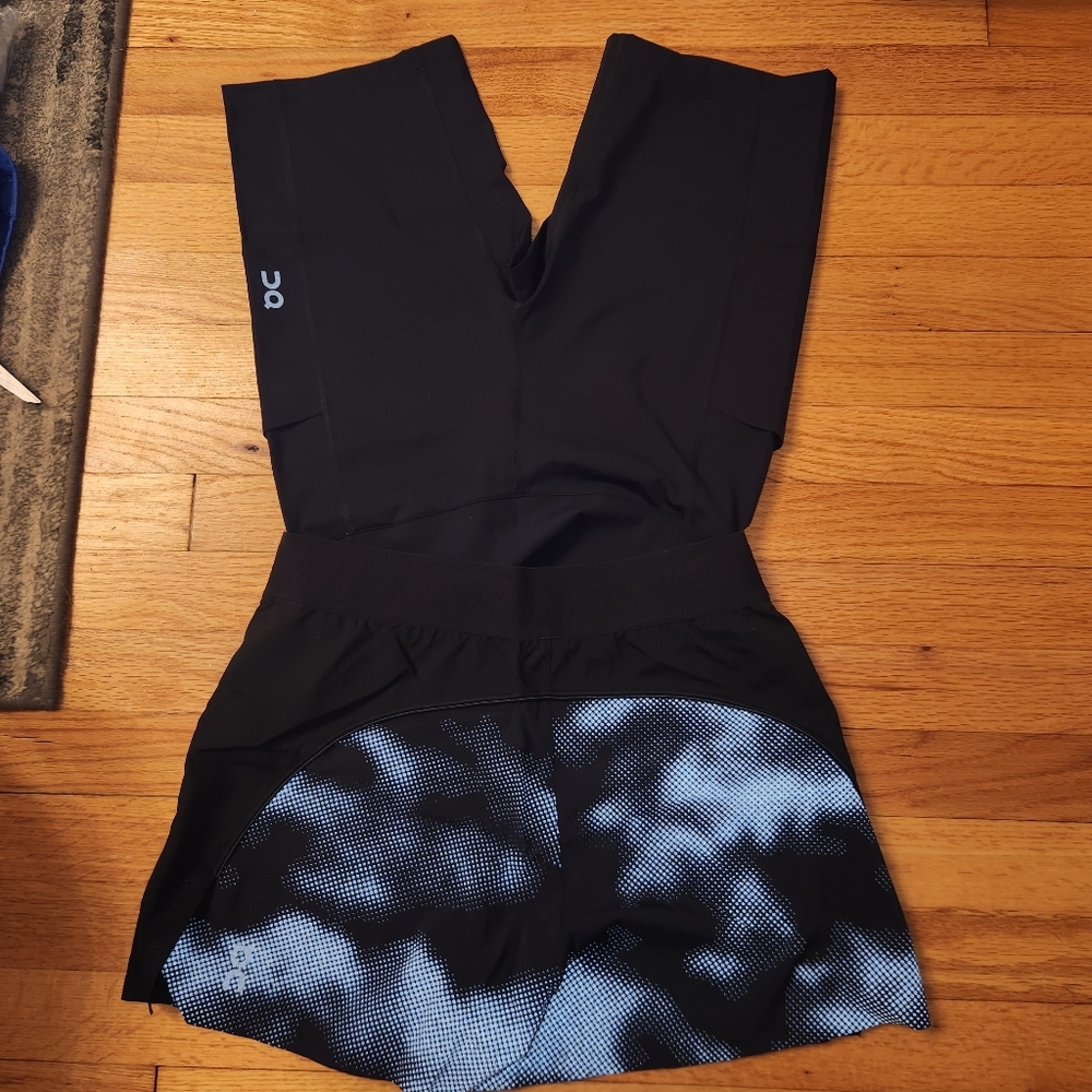 NWT Womens On Running Active Lumos Reflective Shorts - Picture 8 of 10